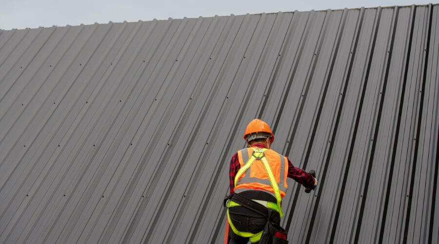 Professional gutter cleaning in Montross, VA